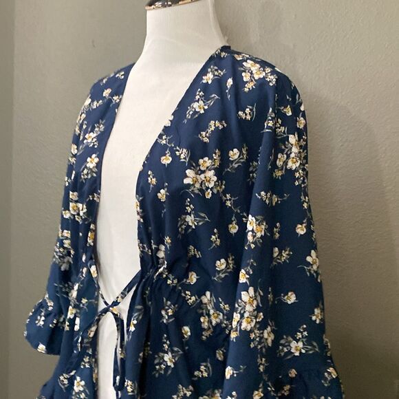 Navy Blue Floral Print Ruffled Edge Kimono Tie Front NWOT - Picture 3 of 9